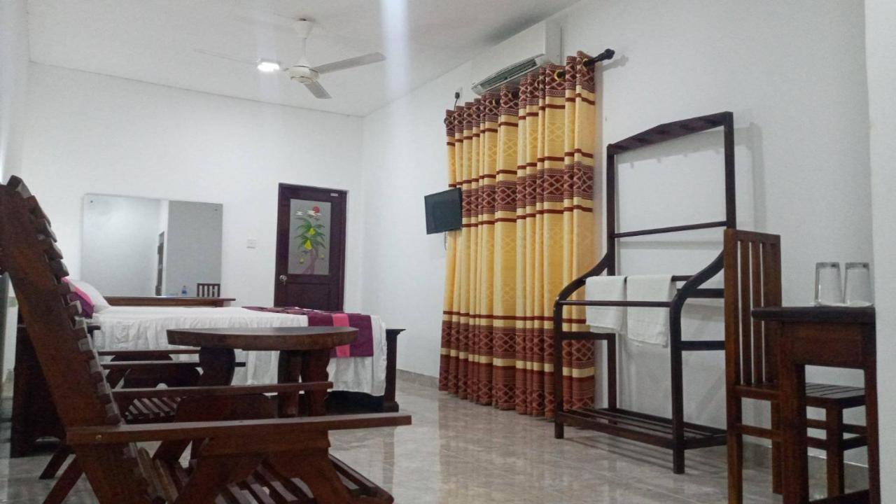 Hotel Tree Garden Wilpaththu Nochchiyagma Anuradhapura Nochchiyagama Exterior foto